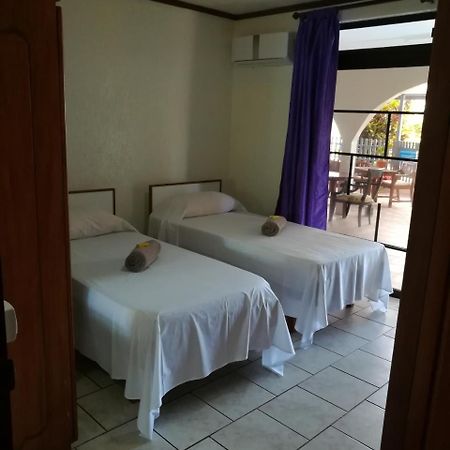 פאפיט Ahitea Lodge מראה חיצוני תמונה