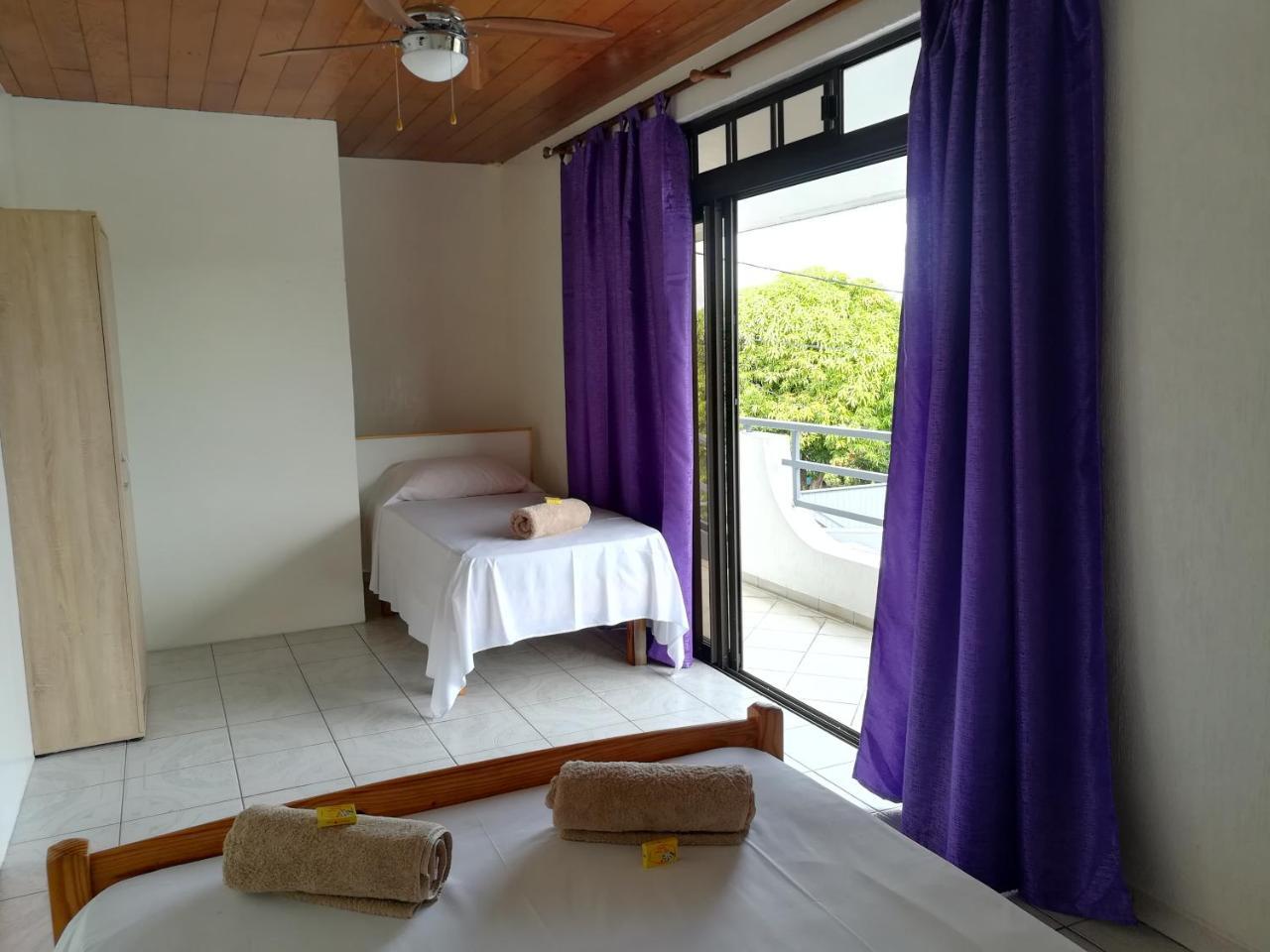 פאפיט Ahitea Lodge מראה חיצוני תמונה